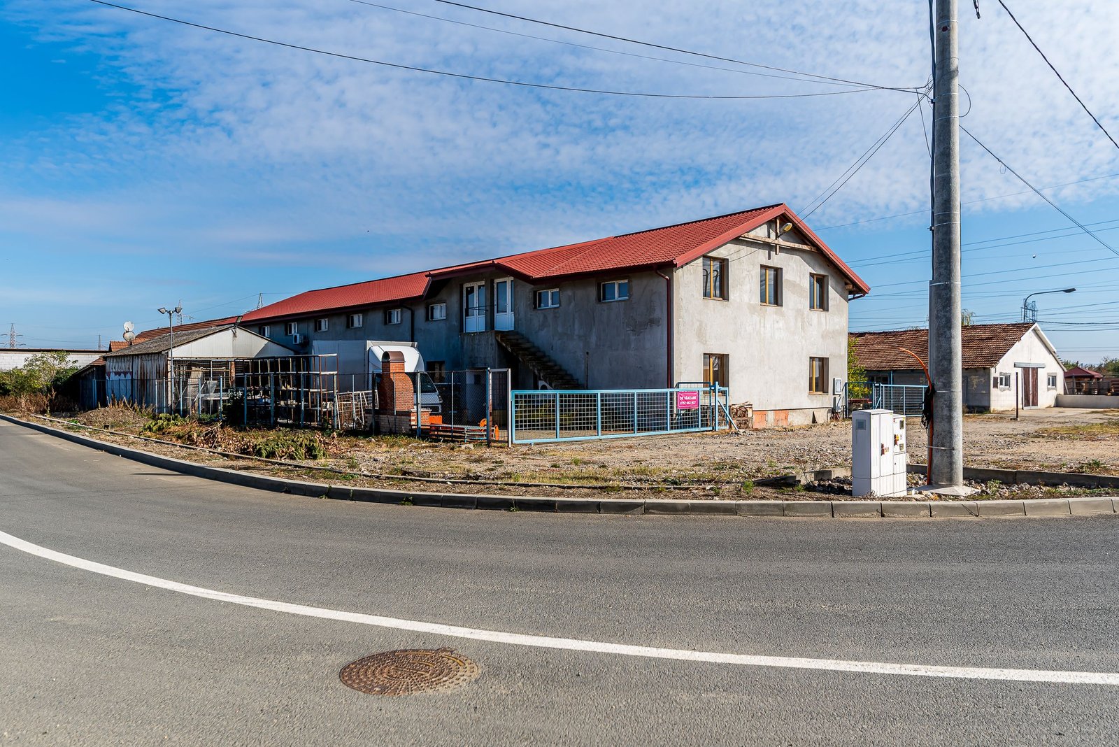 Hală industrială lângă DEDEMAN, teren 1337 mp si construcție de 814 mp