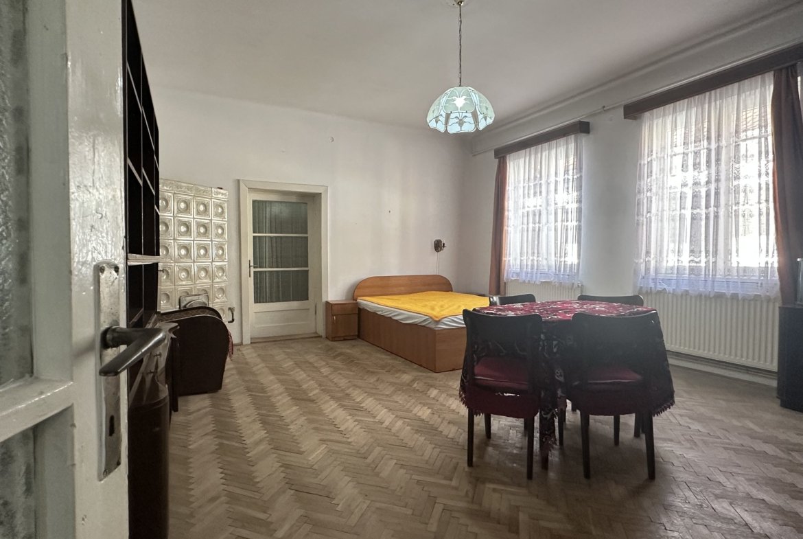 Apartament in casa spațios la doar 5-7 minute de Centrul Istoric