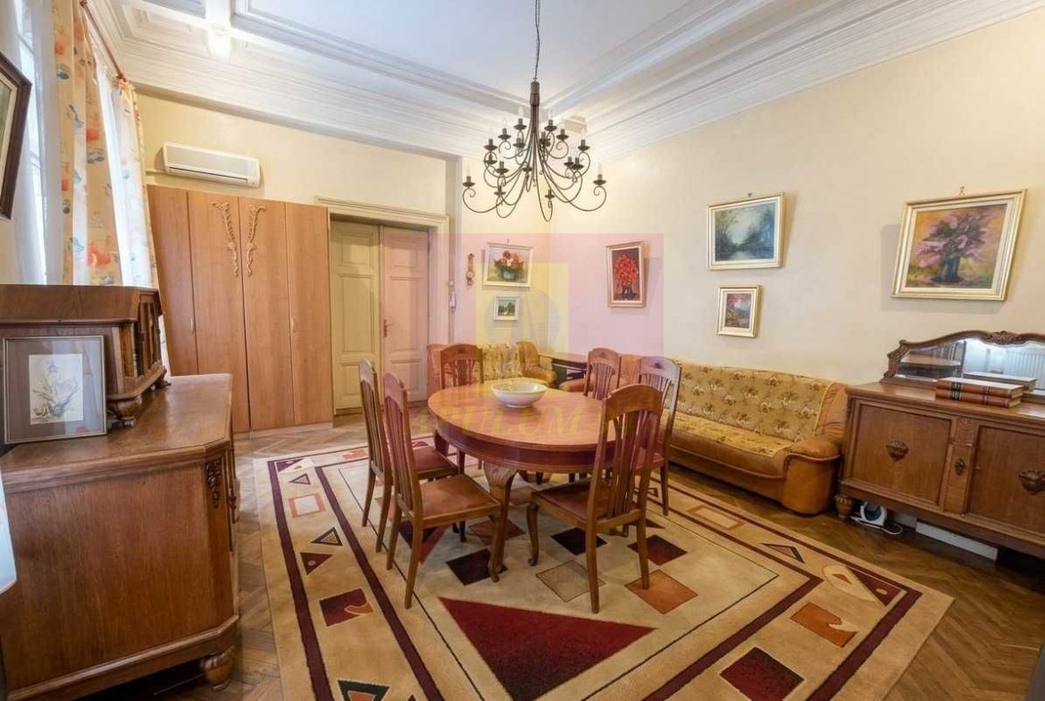 Apartament în vilă în Ultracentralul Capitalei – Zona de Ambasade