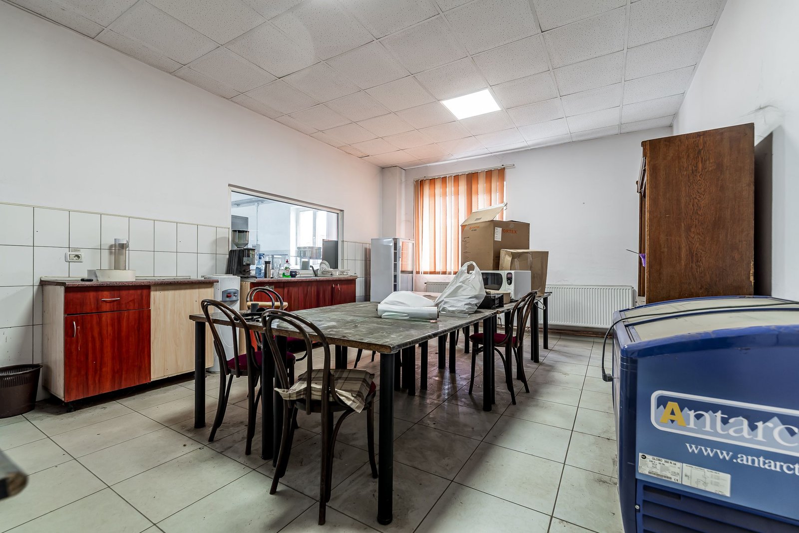 Hală industrială lângă DEDEMAN, teren 1337 mp si construcție de 814 mp