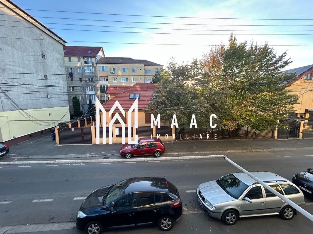 3ed2e825efd04a38bd712fdadd495c9c Garsonieră de vânzare | Sibiu, Vasile Aaron | baie cu geam