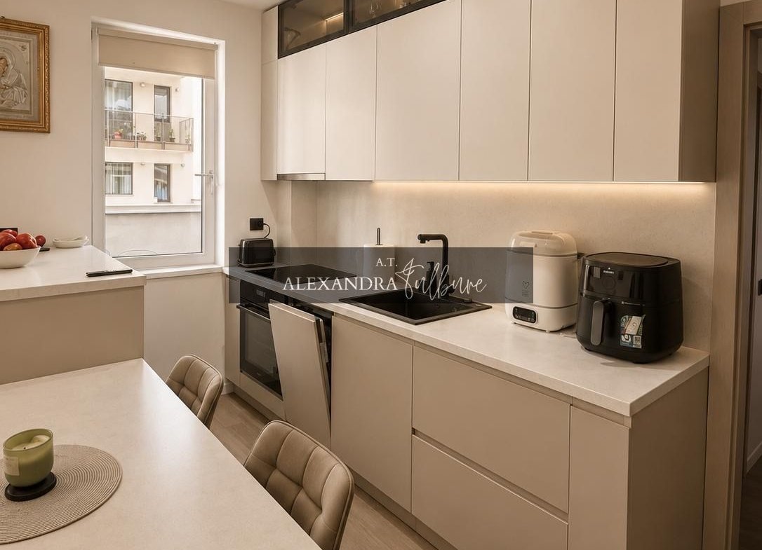 Apartament 3 camere, 2 bai, 75 mp, terasa 82 mp, garaj