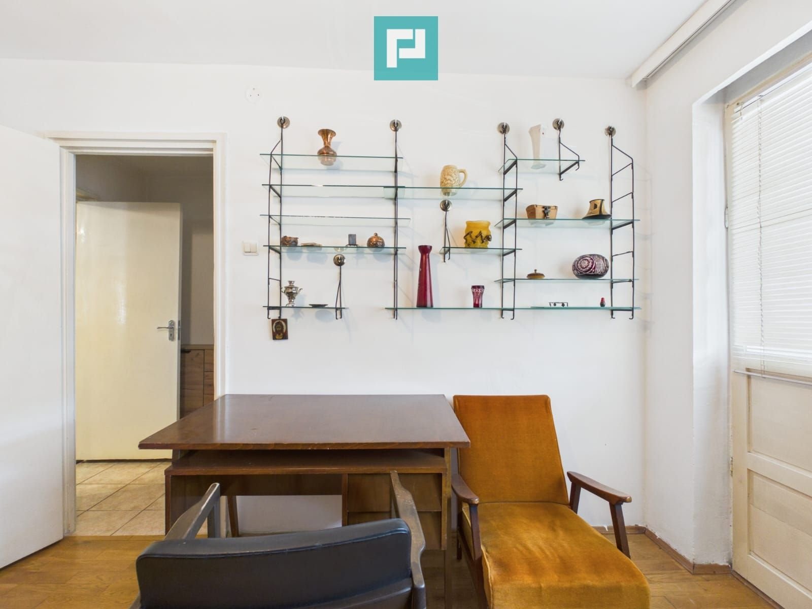 APARTAMENT 2 CAMERE LA PARTER, GRĂDIȘTE