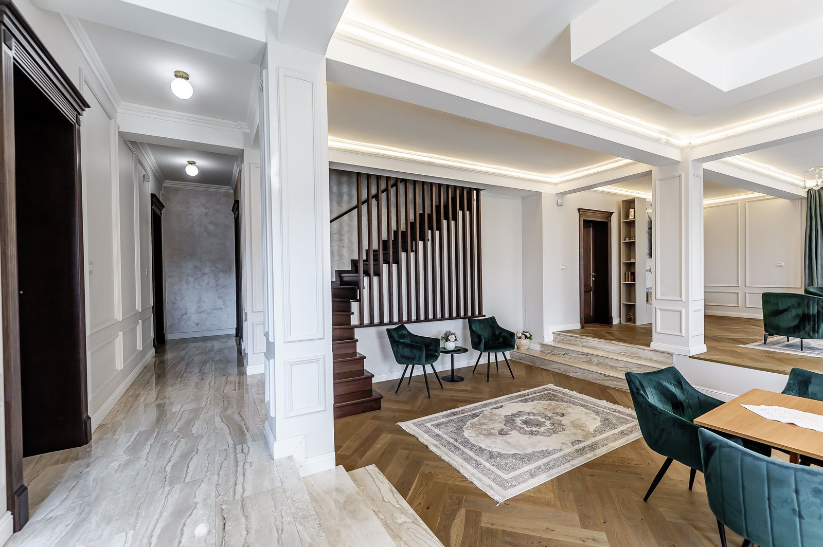 414dace4d748433ba20c6ffe59ea5376 Vilă de lux, pentru o familie numeroasă, Spațiu, confort și intimitate