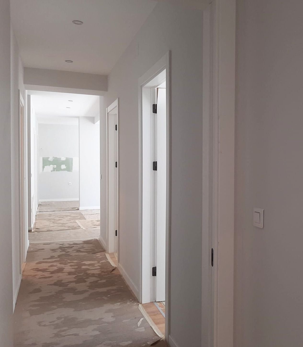 4156b6b5bbe145639b36135a58c4017a APARTAMENT PREMIUM CU 5 CAMERE ȘI GRĂDINĂ PRIVATĂ DE 160 MP