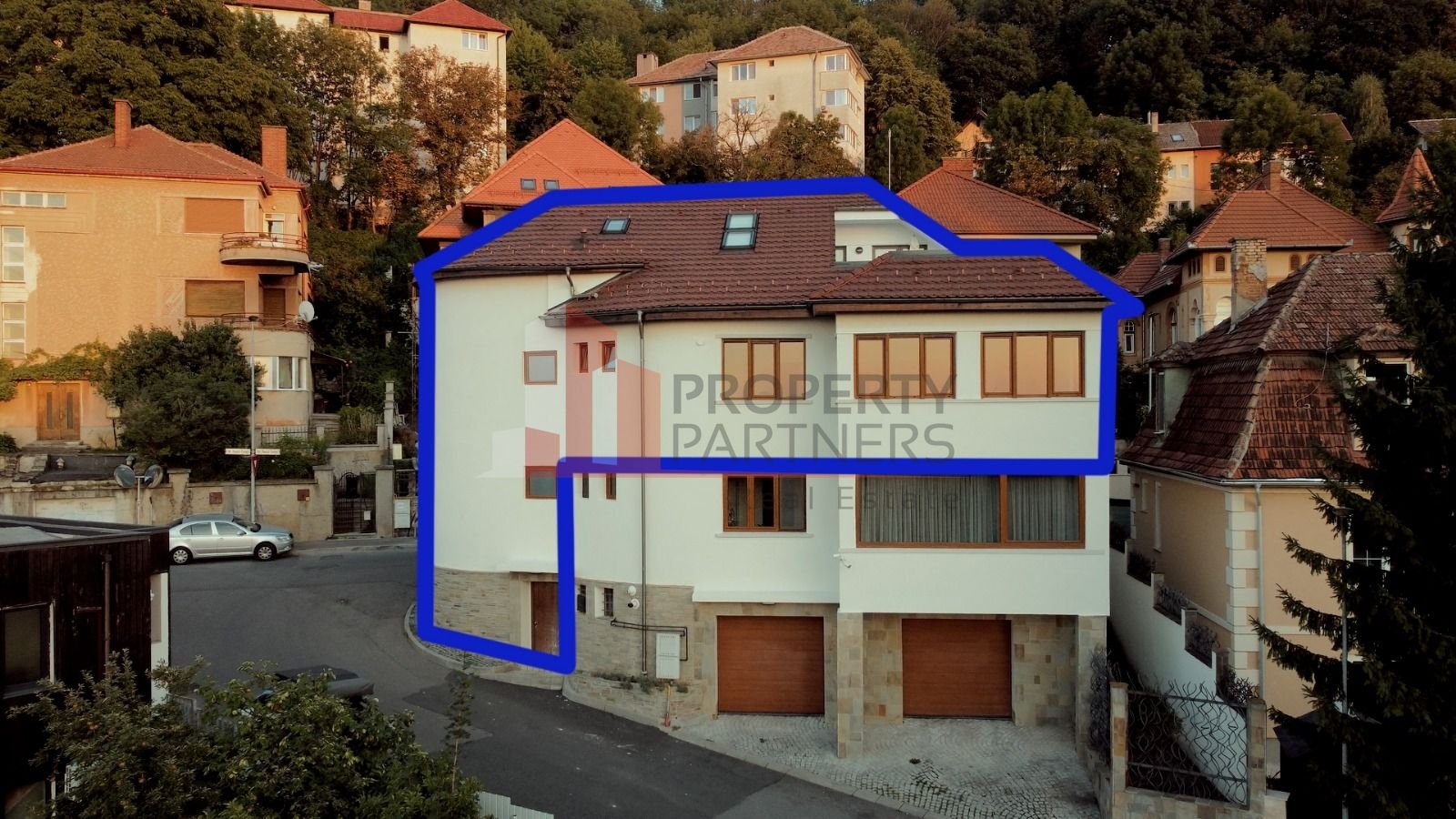 415f62a964794ed7b55c1b7e6613efd4 Apartament Duplex Elegant cu Terasă Panoramică – Dealul Cetății, Brașov