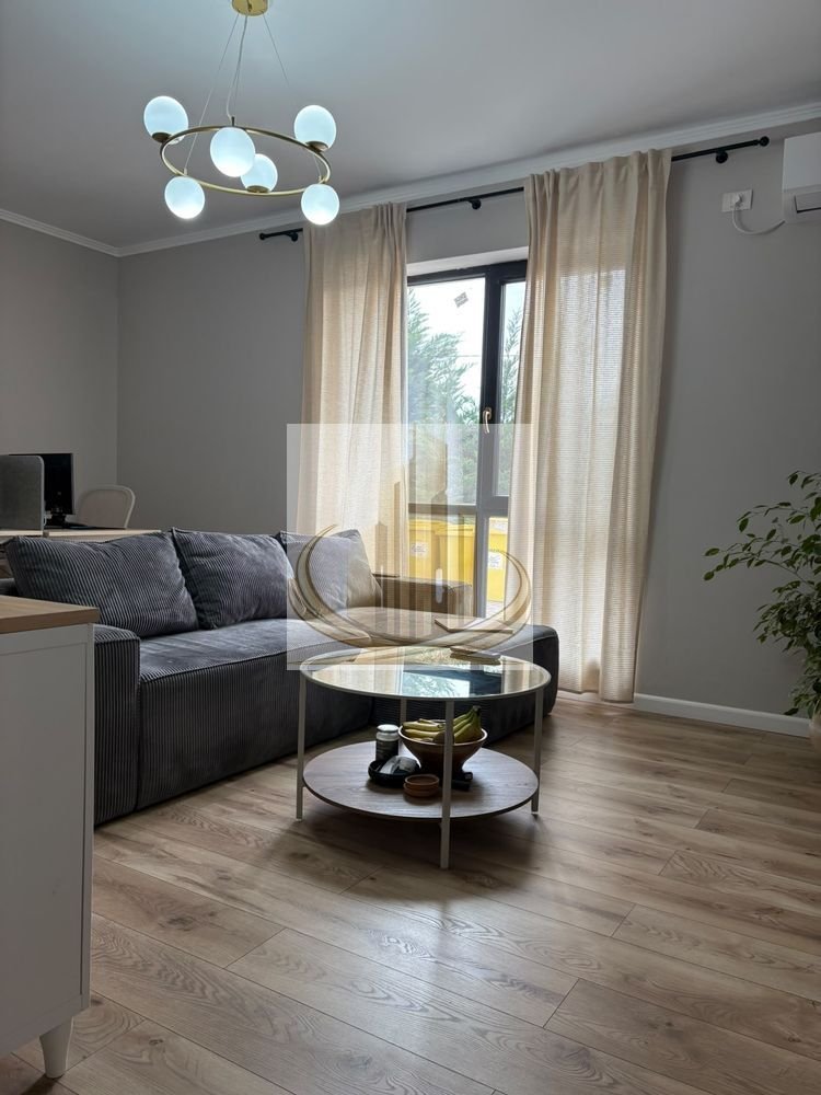Apartament cu 2 camere, modern, cu parcare inclusă