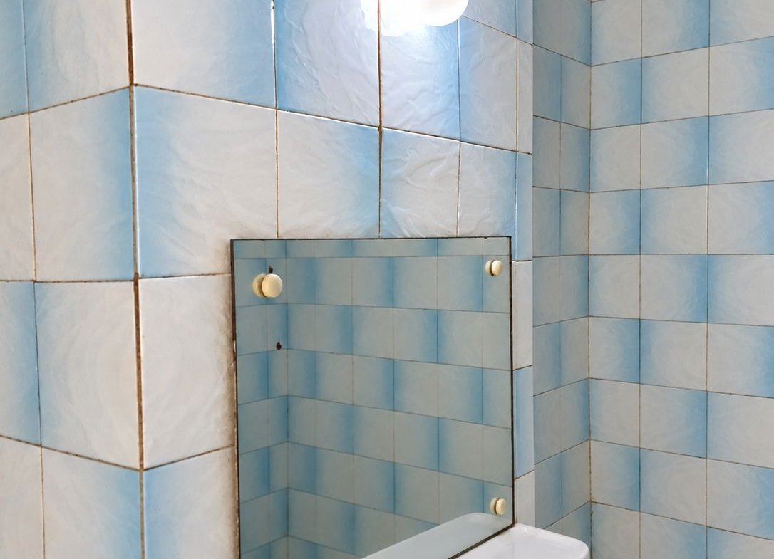 Apartament cu 3 camere decomandate, centrală proprie și logie |