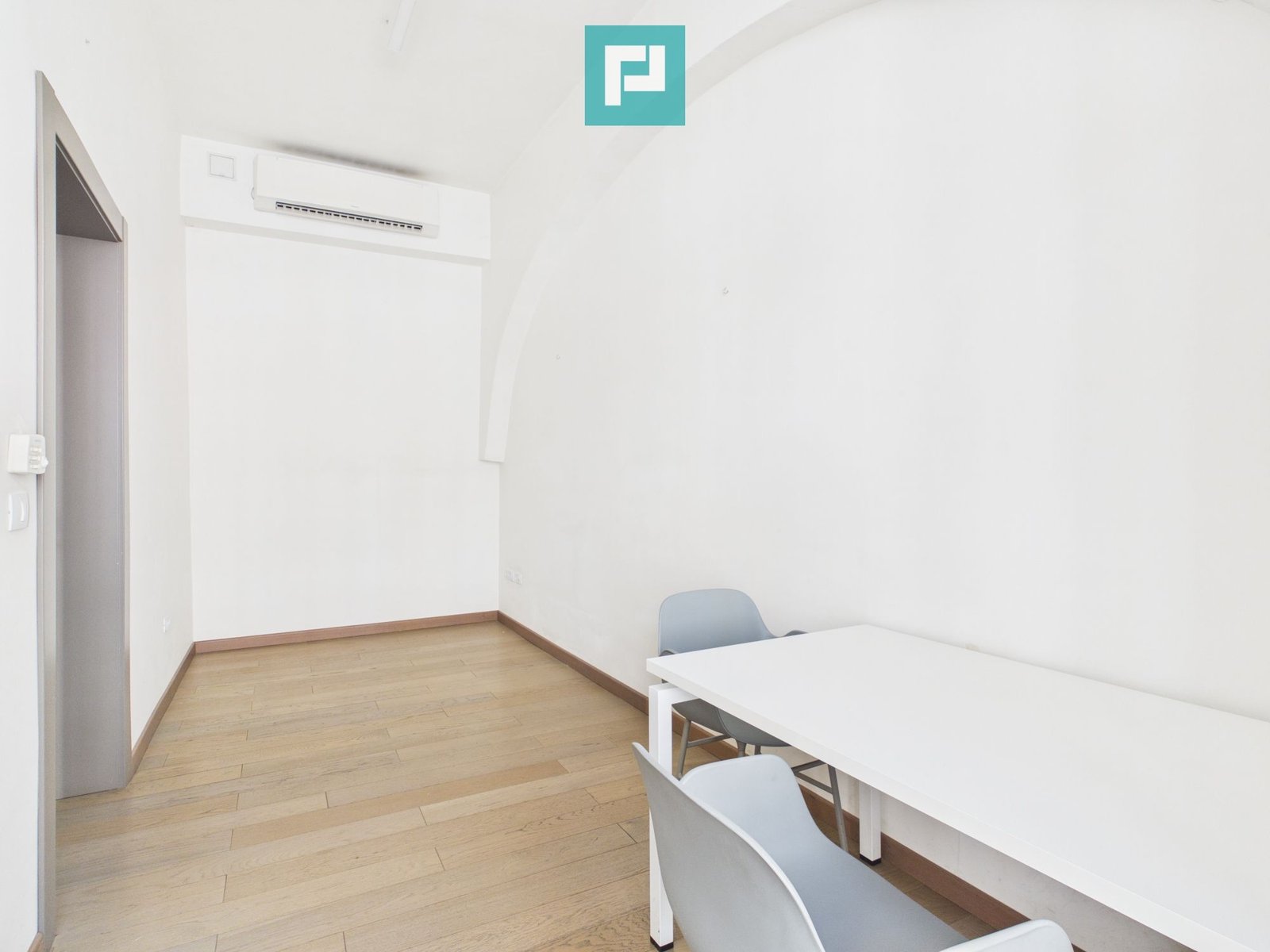 Spațiu de birouri cu 2 camere | Zonă Centrală