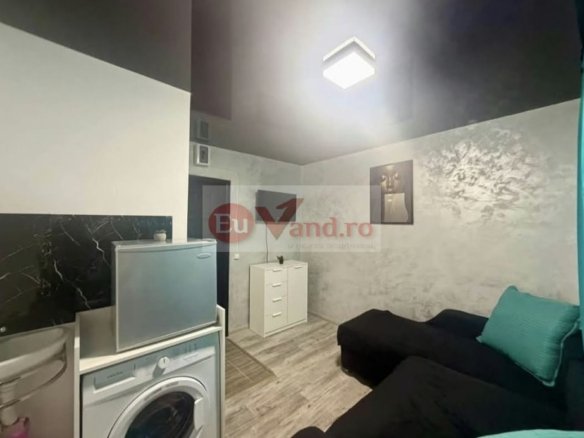 De vanzare garsoniera renovata, etaj 3, Gara, 17.900 euro