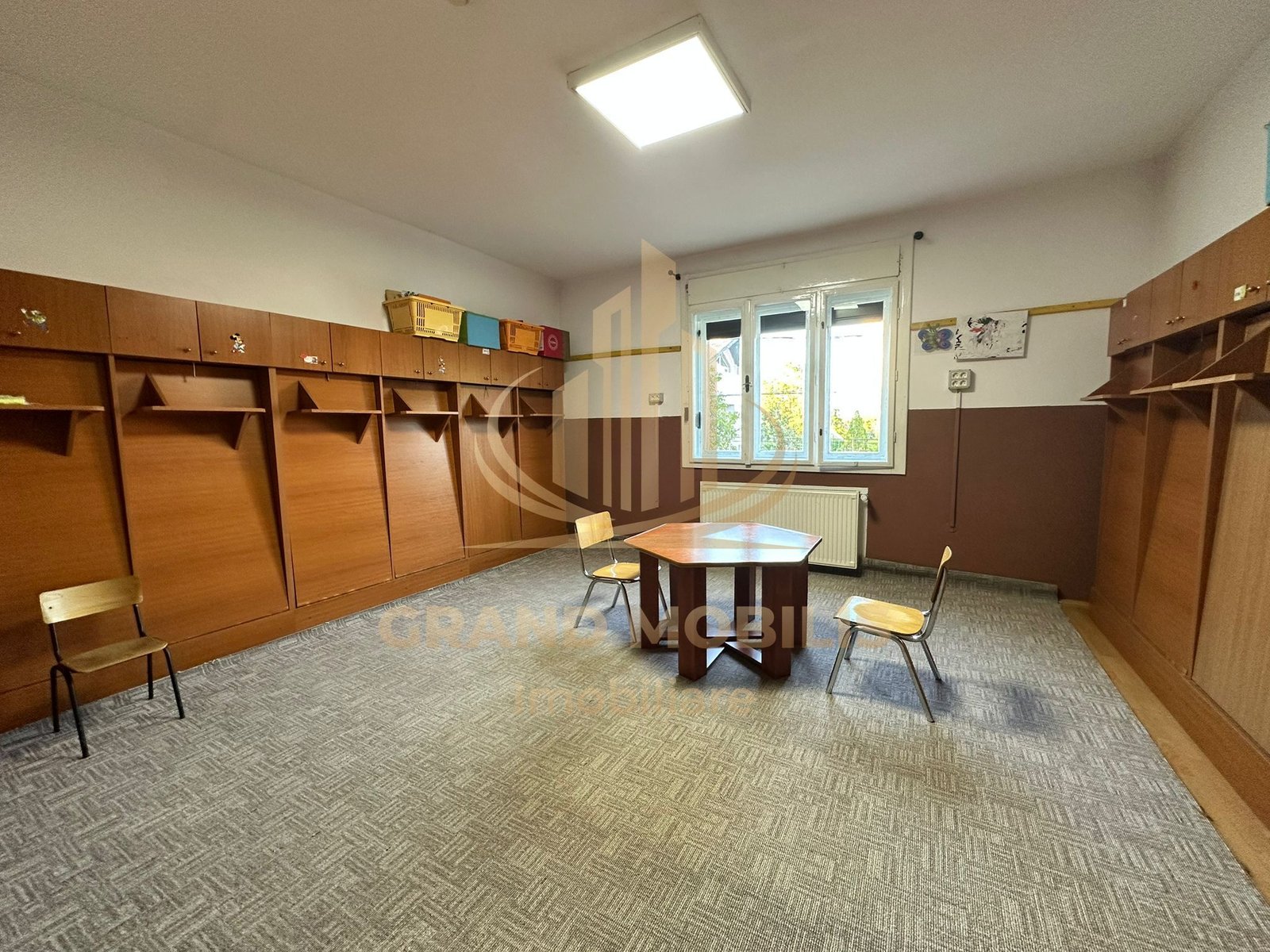 434696536a00471fbd1794f079ec73a9 Grădiniță / After-school complet funcțional | 17 săli | Preț imbatabil