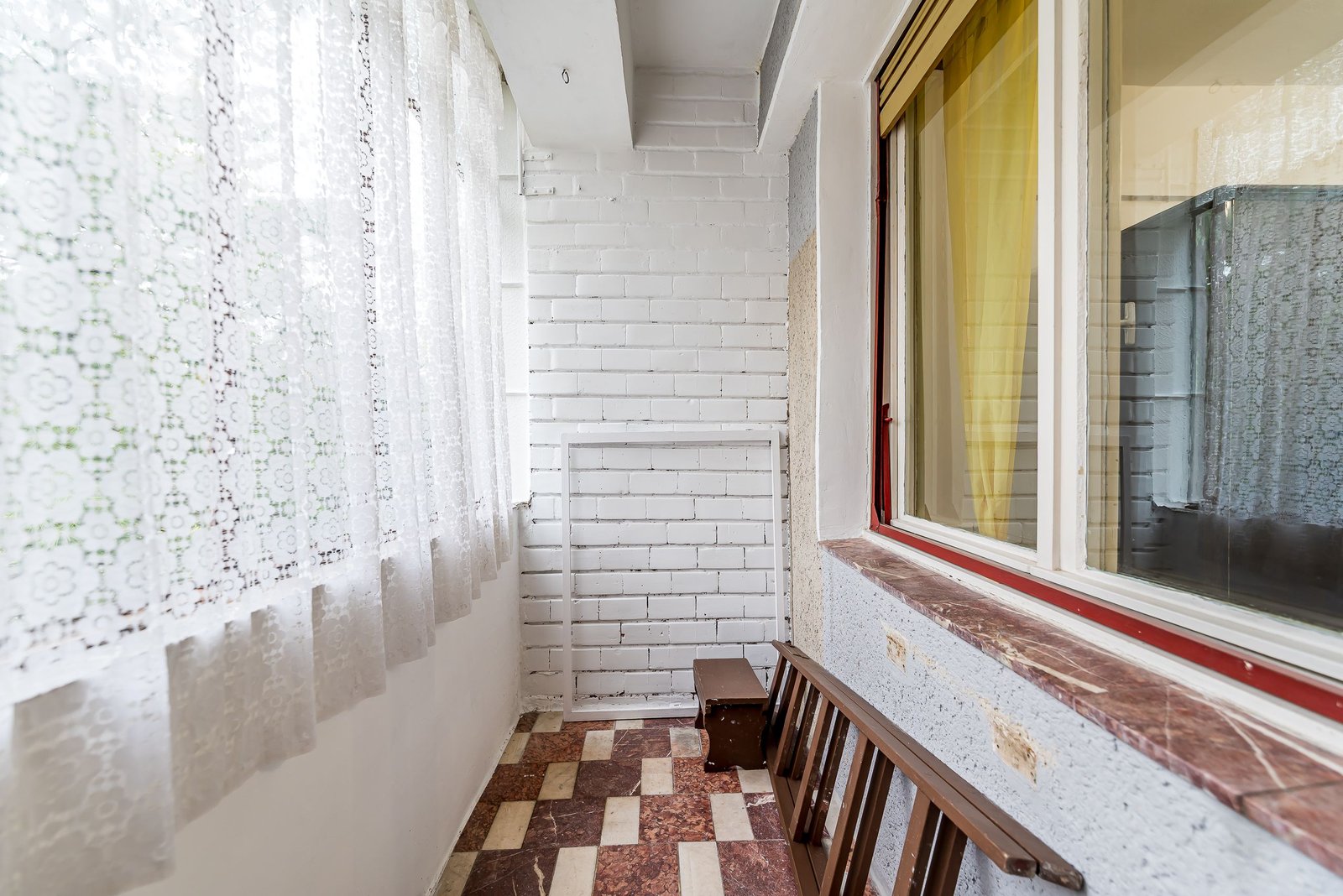 Apartament 2 camere decomandat – etaj 1 – Polivalenta – COMISION 0