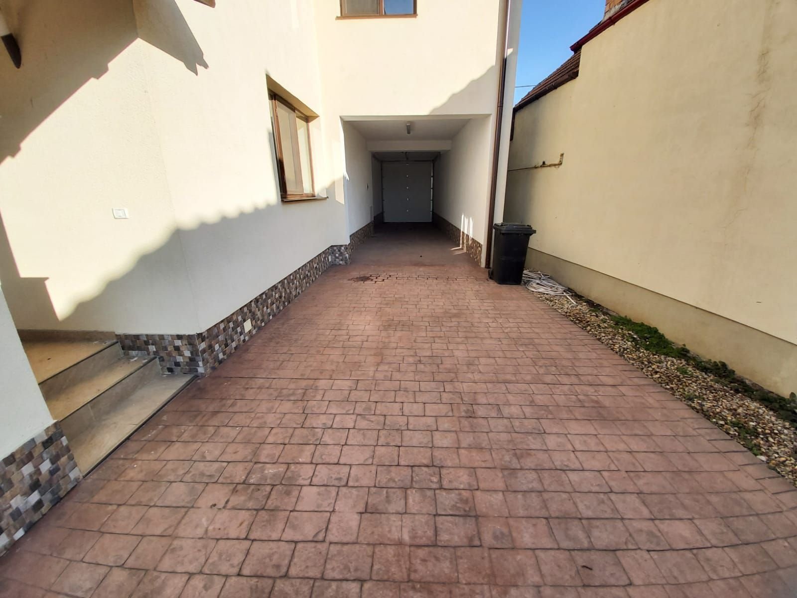 Casa cu teren generos de 750 mp, P+1E in zona Mehala