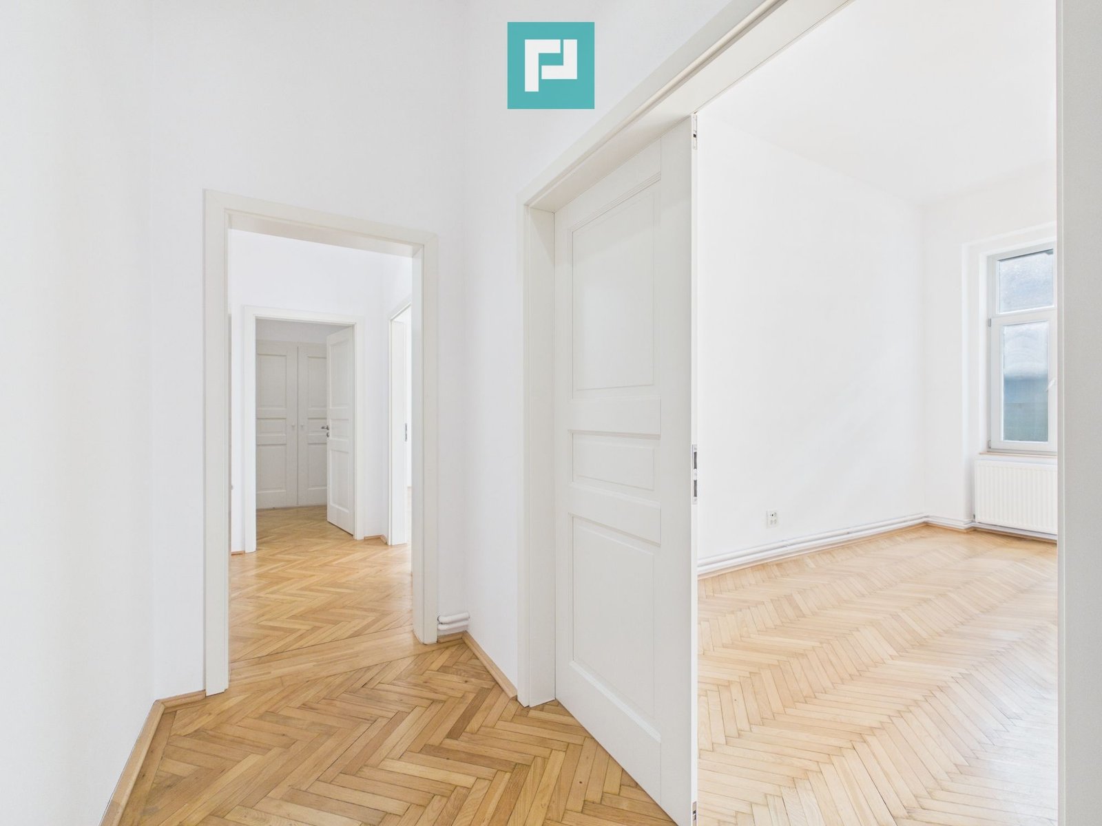440ef88126414c628d6cf61d8b22f859 Spațiu de birouri | 3 camere | 107 mp | Central