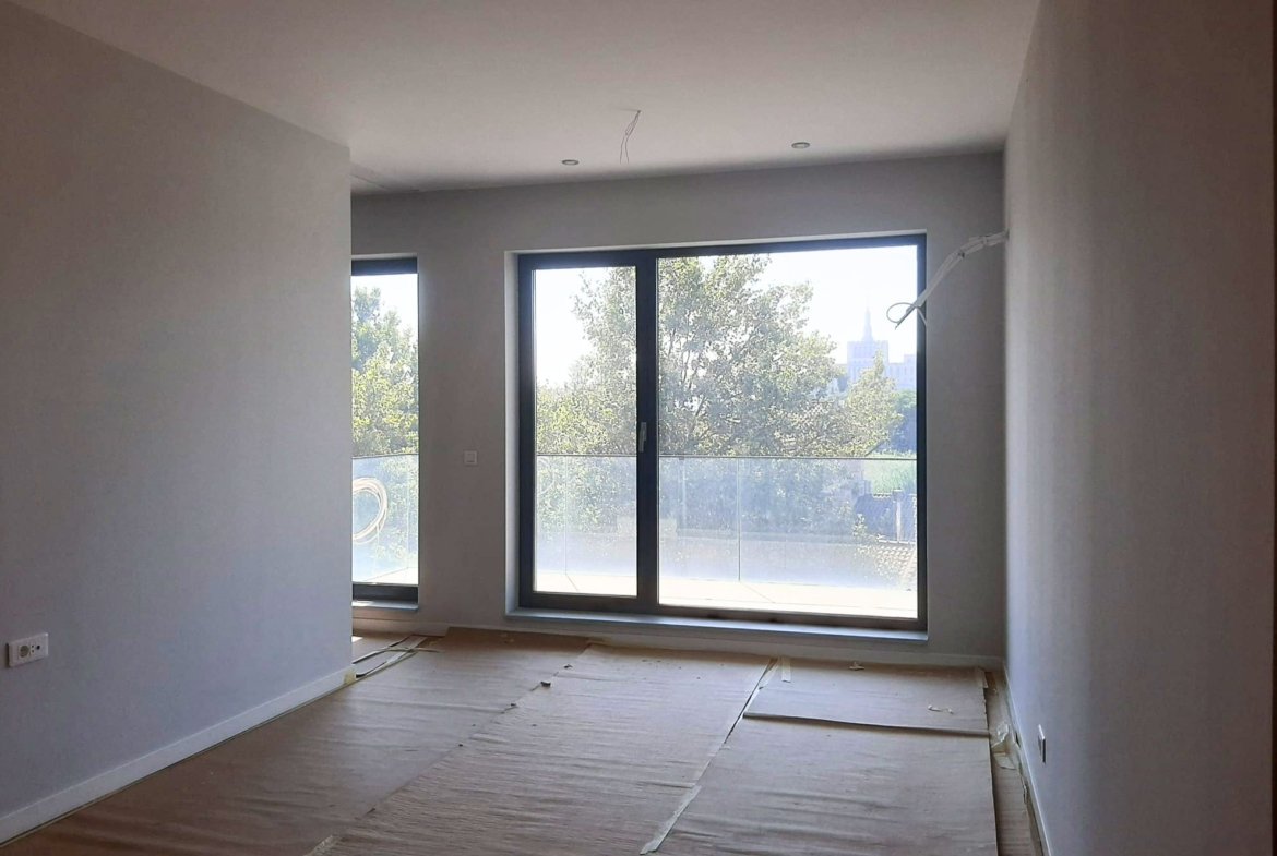 Vanzare Apartament modern cu 2 camere etaj 3 langa Petrom City
