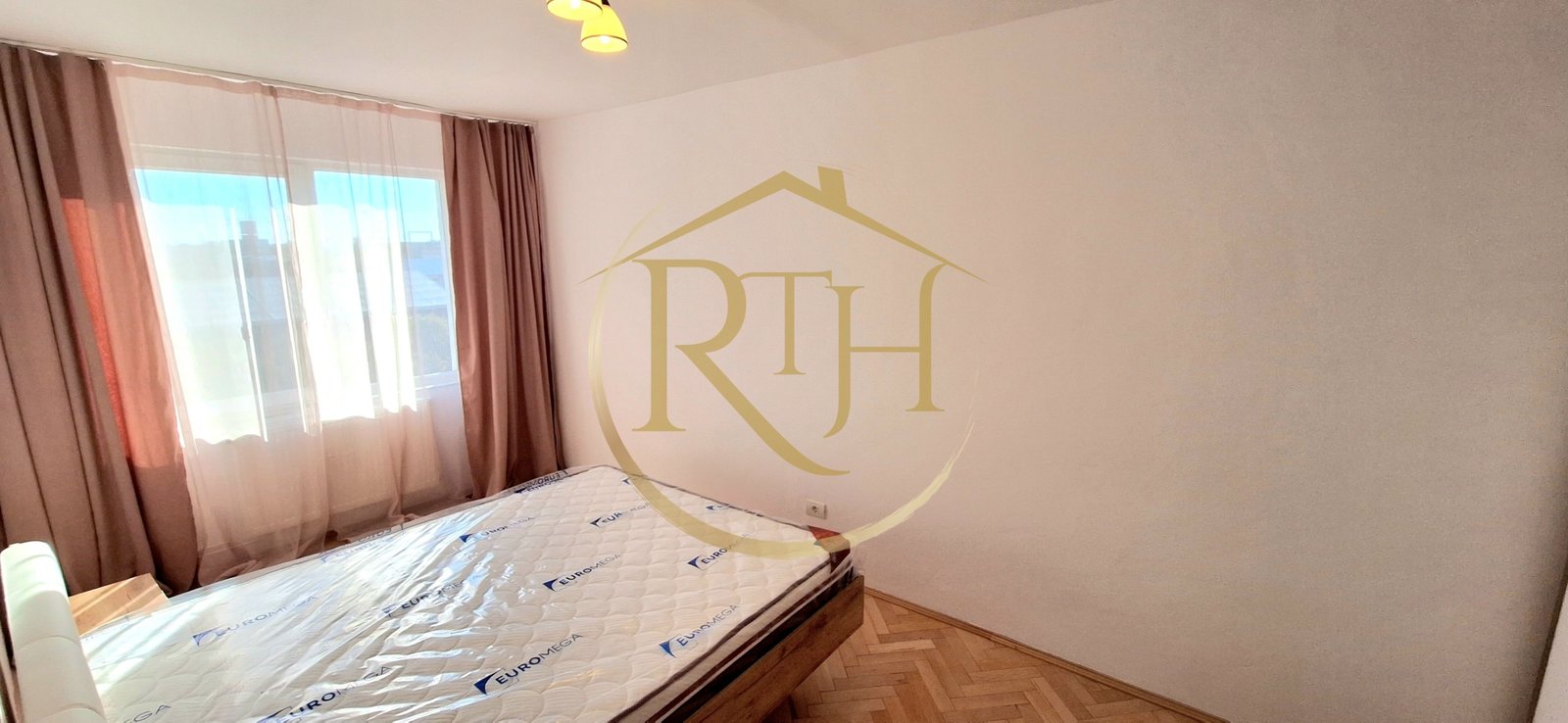 Prima închiriere!Apartament 2 camere, zona Soarelui,str. Cerna, centrala termica