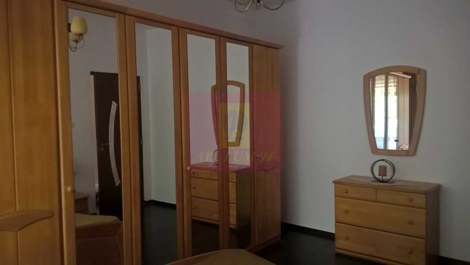 Penthouse cu 3 camere și terasă de 40 mp | Zona 1 Mai – Ion Mihalache