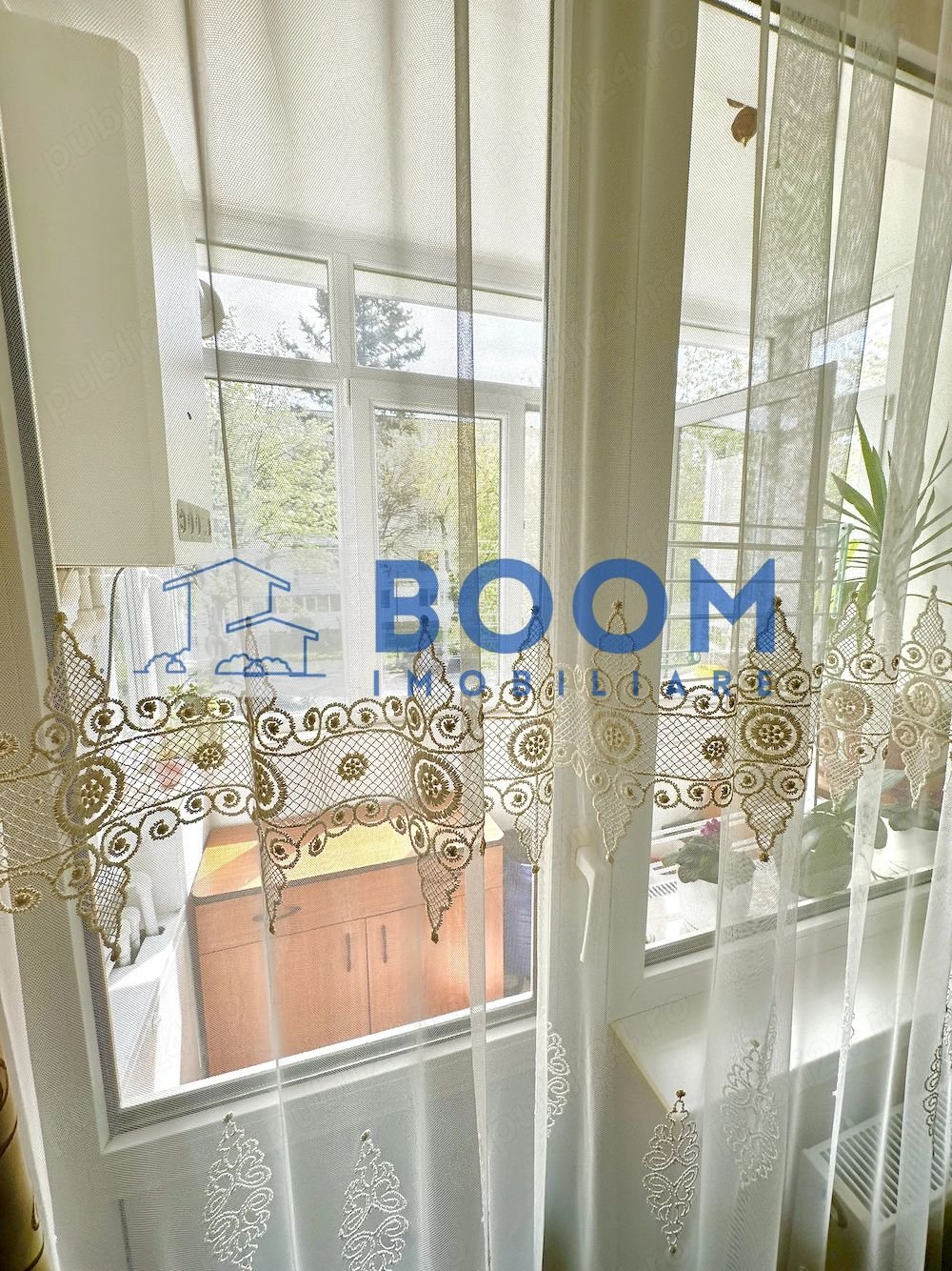 453fb593387645f587c16976c459fcbe Apartament 2 camere | Zona Centrala | Etaj 1 | Centrala Proprie