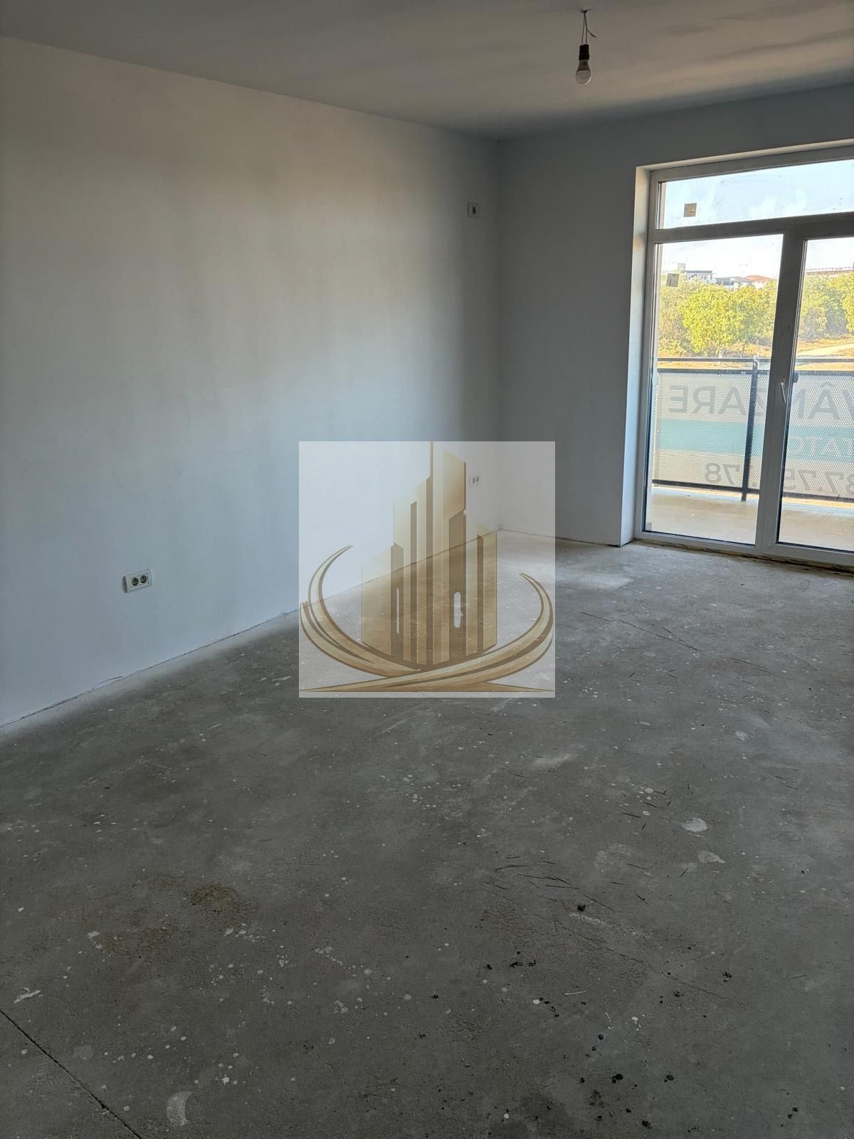 46a43555480940b19471b25367d5aa39 Apartament tip SAD de vânzare – 57,48 mp, locație excelentă!