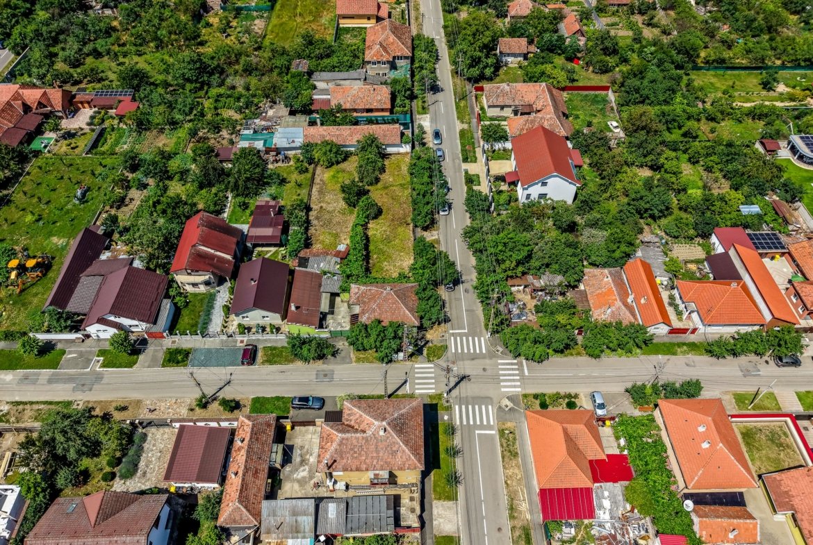Casă de Vânzare în Bujac | Teren 1.018 MP | 2 Fronturi Stradale