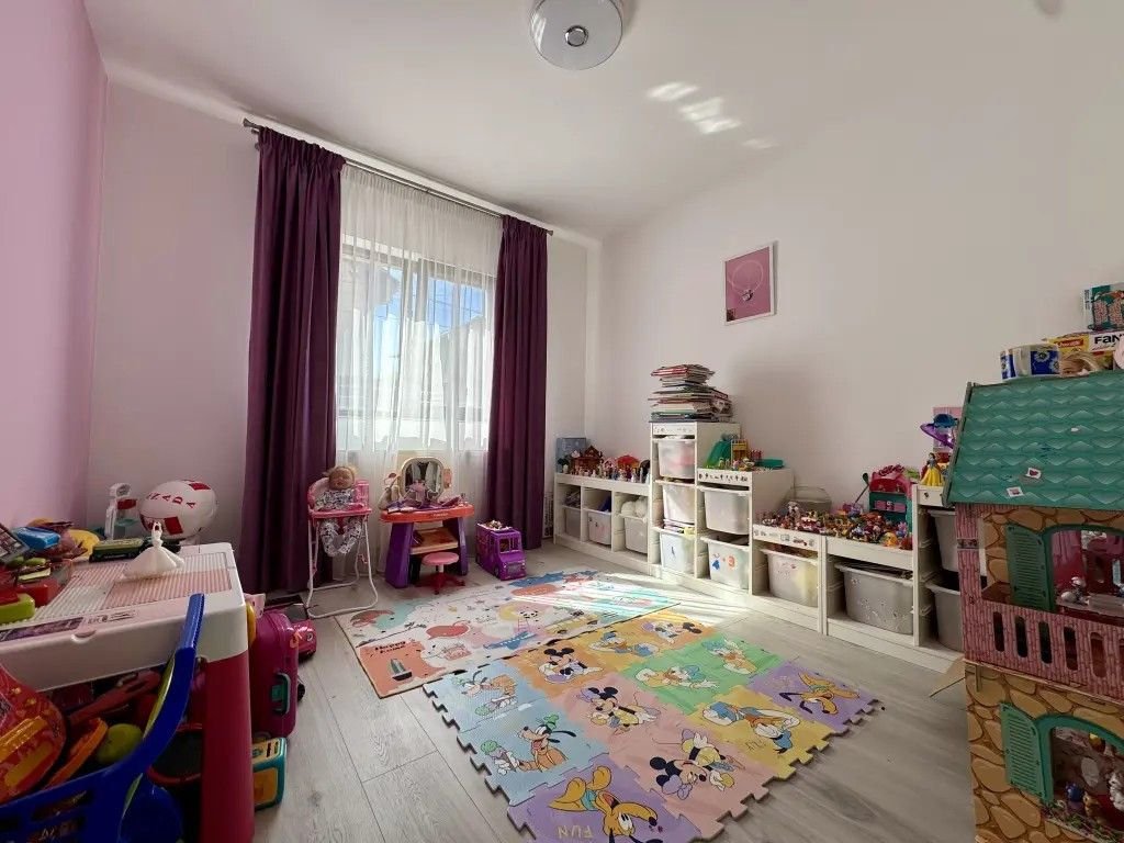 Casa individula ,teren 230 mp-Giroc ,Trandafirilor