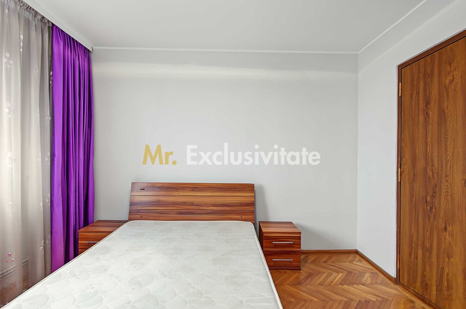 Apartament cu 3 camere decomandat etaj intermediar