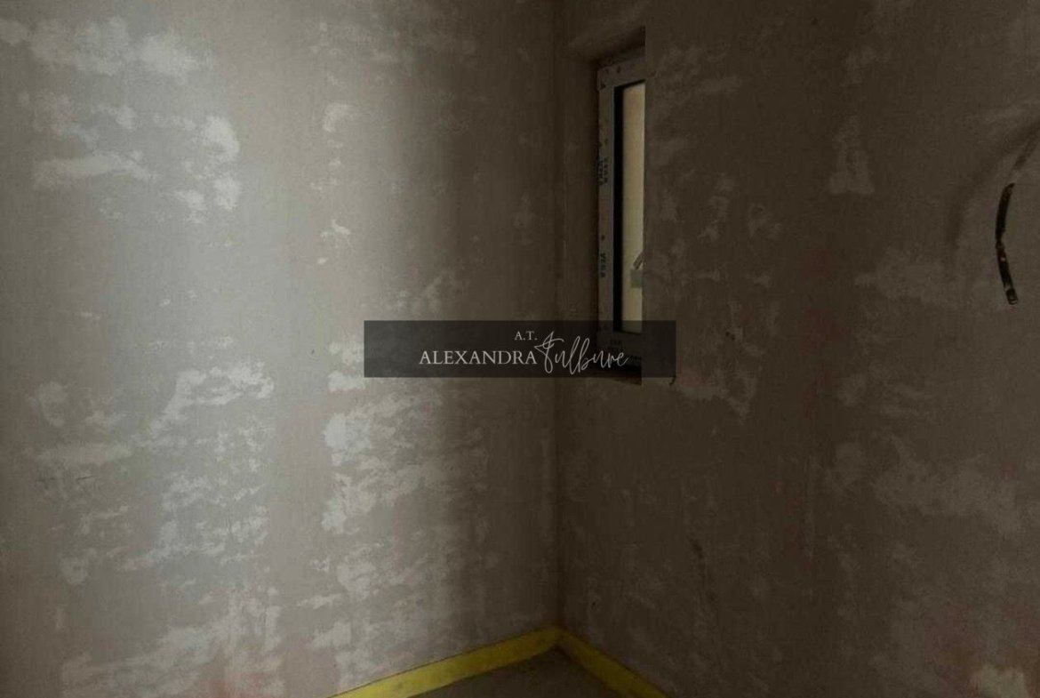 Apartament decomandat | 3 camere | 2 băi |M. Viteazul