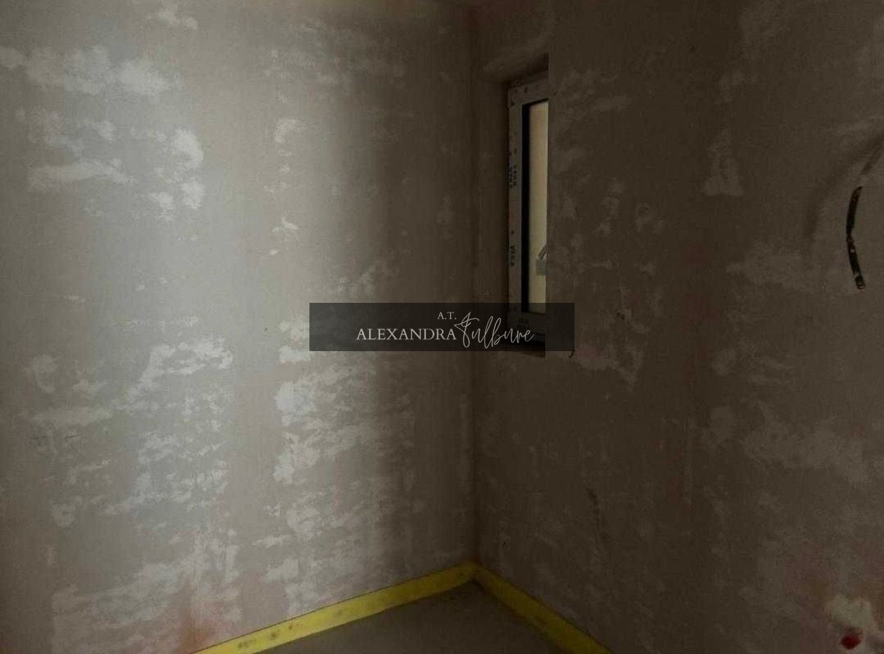 Apartament decomandat | 3 camere | 2 băi |M. Viteazul