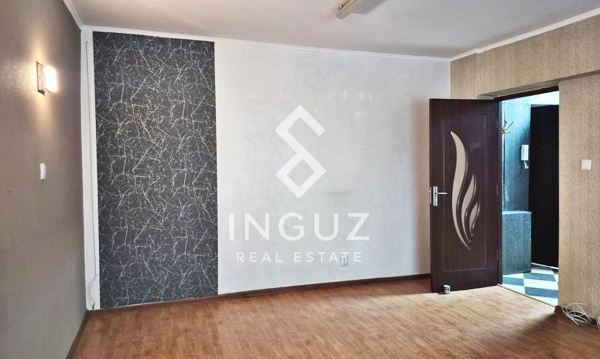 Apartment for Rent – 3 Rooms | Decebal Boulevard | Spacious | Prime Lo