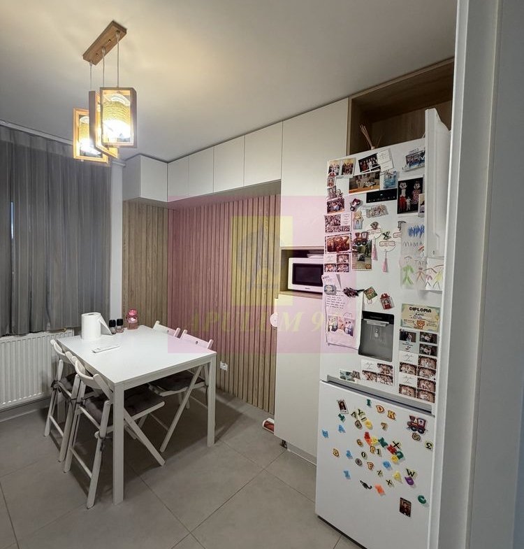 Apartament de vanzare 3 camere Mall Vitan, cu Centrala proprie