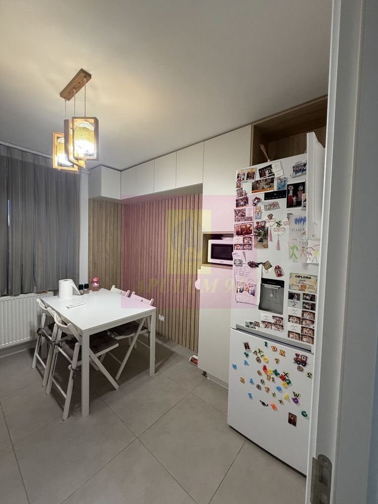 Apartament de vanzare 3 camere Mall Vitan, cu Centrala proprie
