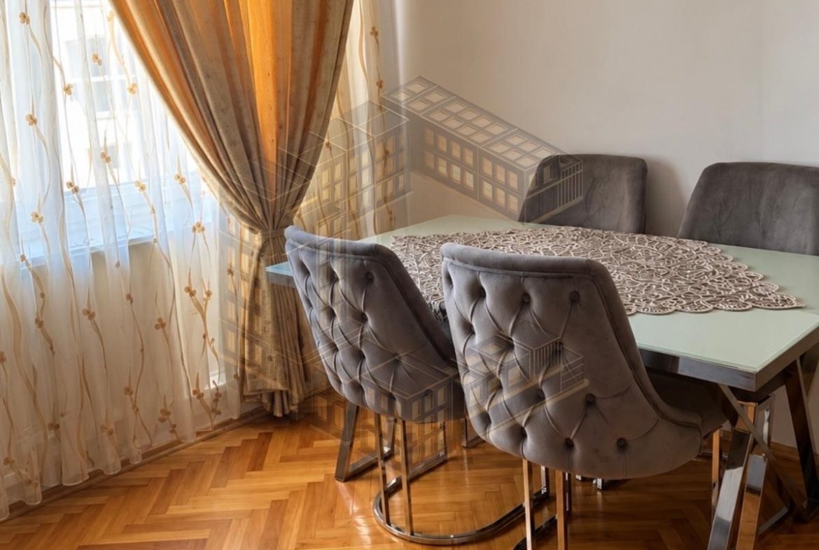 Apartament 3 camere de vanzare, centrala, zona Girocului, Timisoara