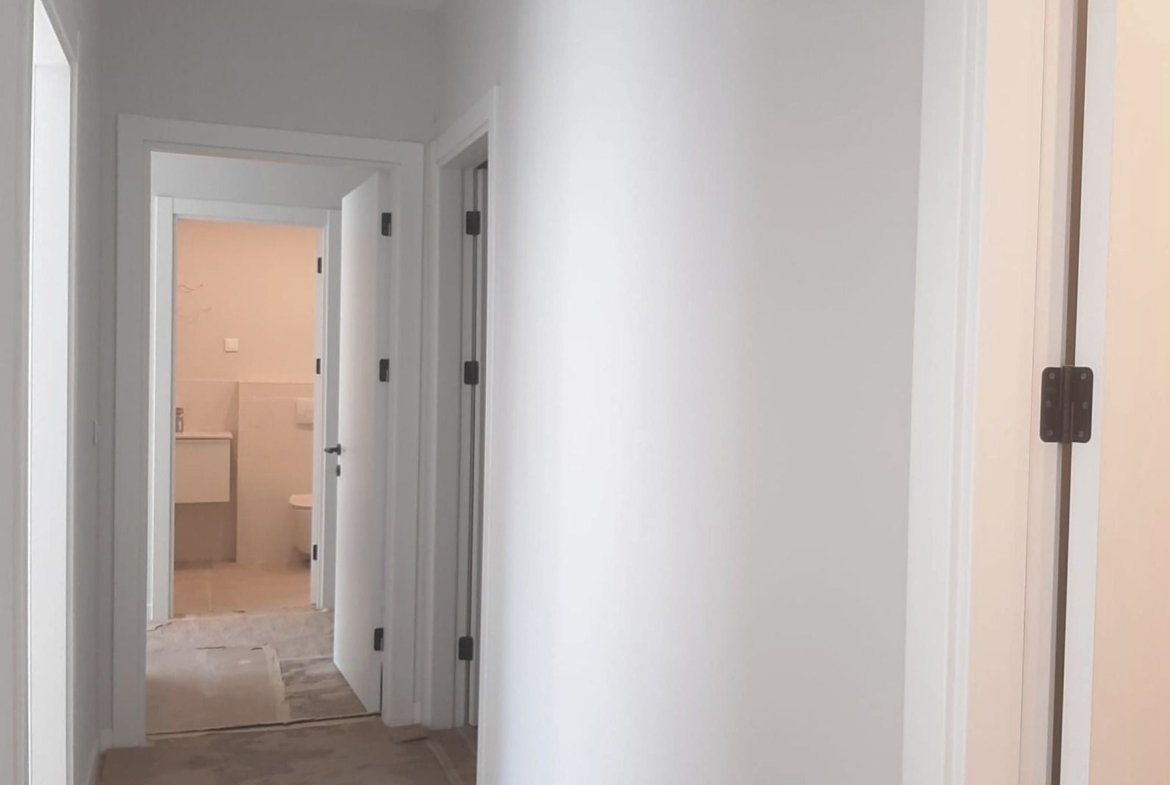 APARTAMENT PREMIUM CU 5 CAMERE ȘI GRĂDINĂ PRIVATĂ DE 160 MP