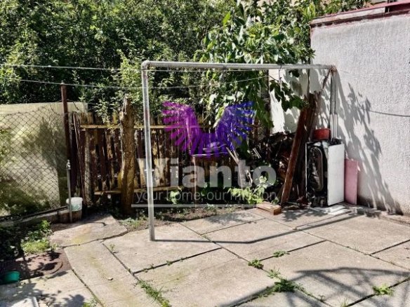 Apartament la casa individuala 93 mp cu curte – zona Parcul Sub Arini-Strand
