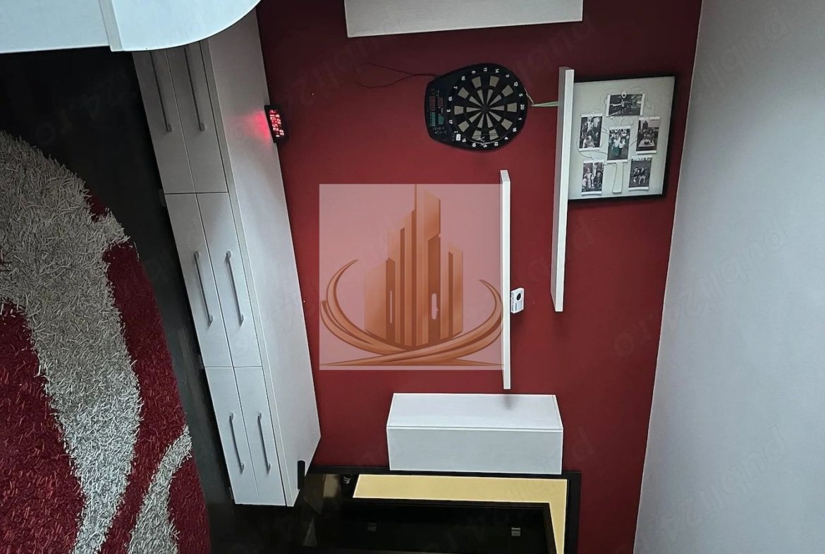Apartament cu 3 camere, 2 băi și vedere spre parc – Zona Lunei