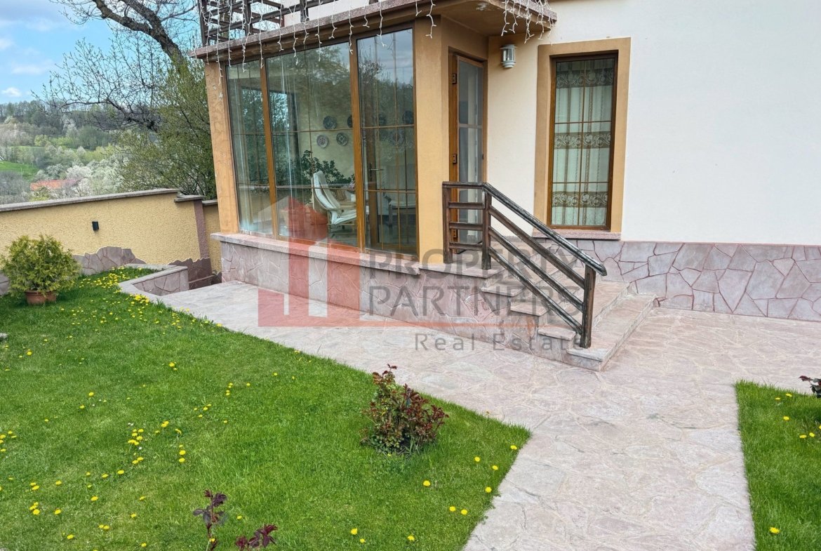 Casă 5 dormitoare + casă de oaspeți, priveliște Piatra Craiului, Sohodol-Bran