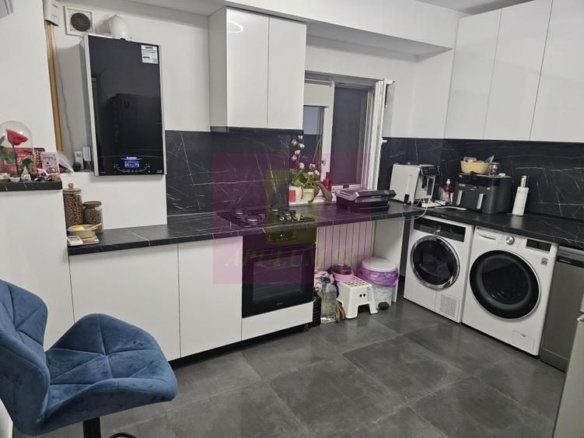 VANZARE APARTAMENT 3 CAMERE BD. DECEBAL