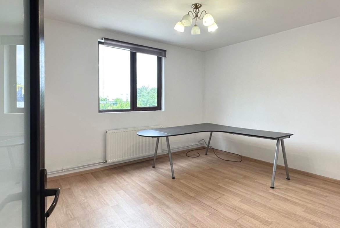 Inchiriere casă complet renovată cu 4 camere  Băneasa, Sector 1