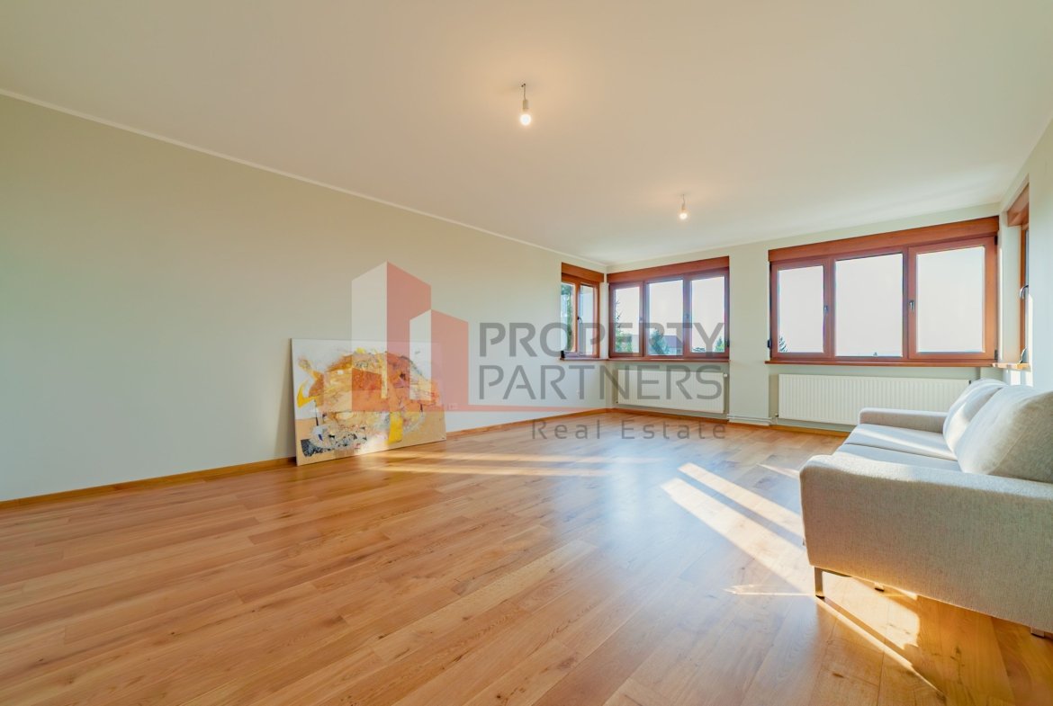 Apartament Duplex Elegant cu Terasă Panoramică – Dealul Cetății, Brașov