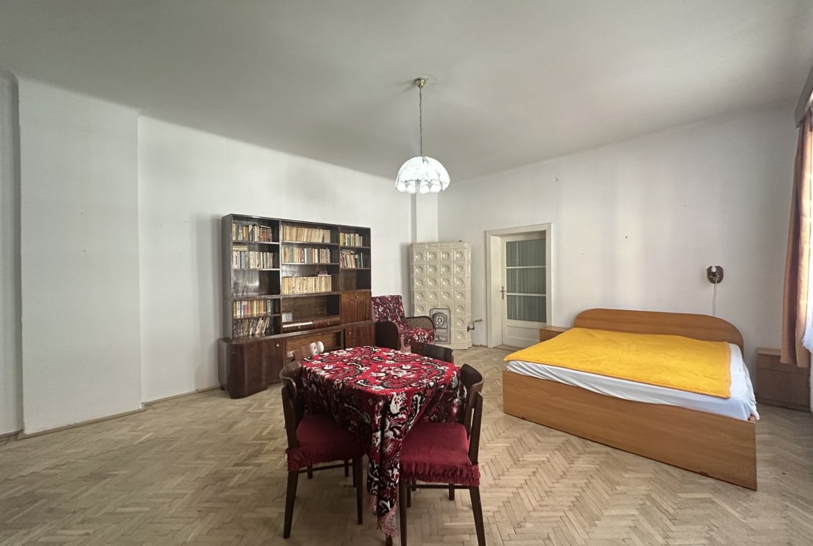 Apartament in casa spațios la doar 5-7 minute de Centrul Istoric