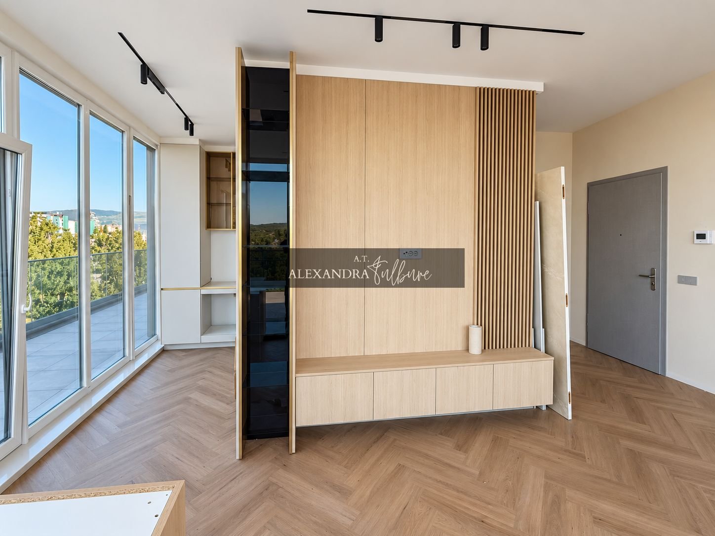 Apartament 3 camere, 3 bai, 84 mp+ terasa 71 mp, garaj