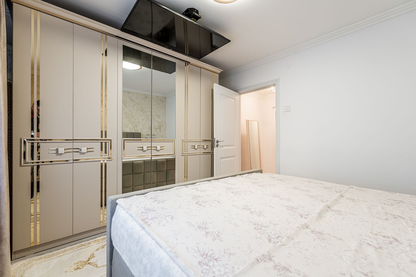 Apartament 3 camere 2 bai renovat 2025 – Vlaicu – COMISION 0