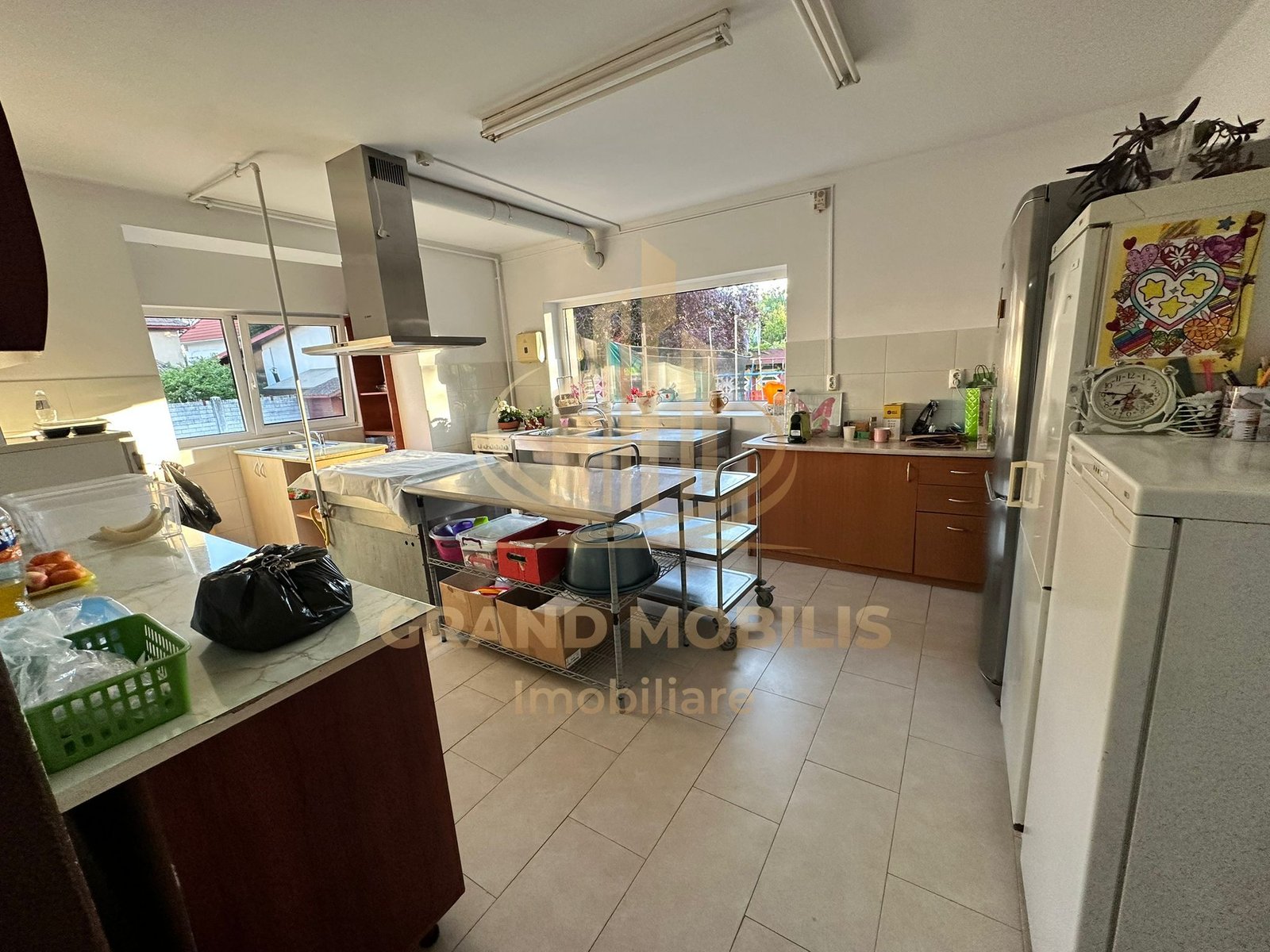 52415068589348d6bae2d5334503c1af Grădiniță / After-school complet funcțional | 17 săli | Preț imbatabil