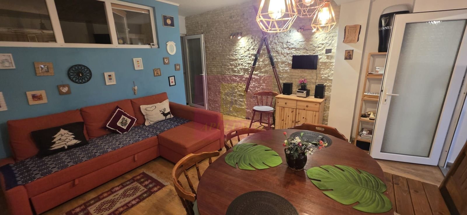 Apartament cu 2 camere de vânzare în Sinaia – Cartierul Furnica