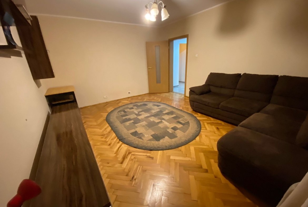 Apartament cu 2 camere zona City Mall