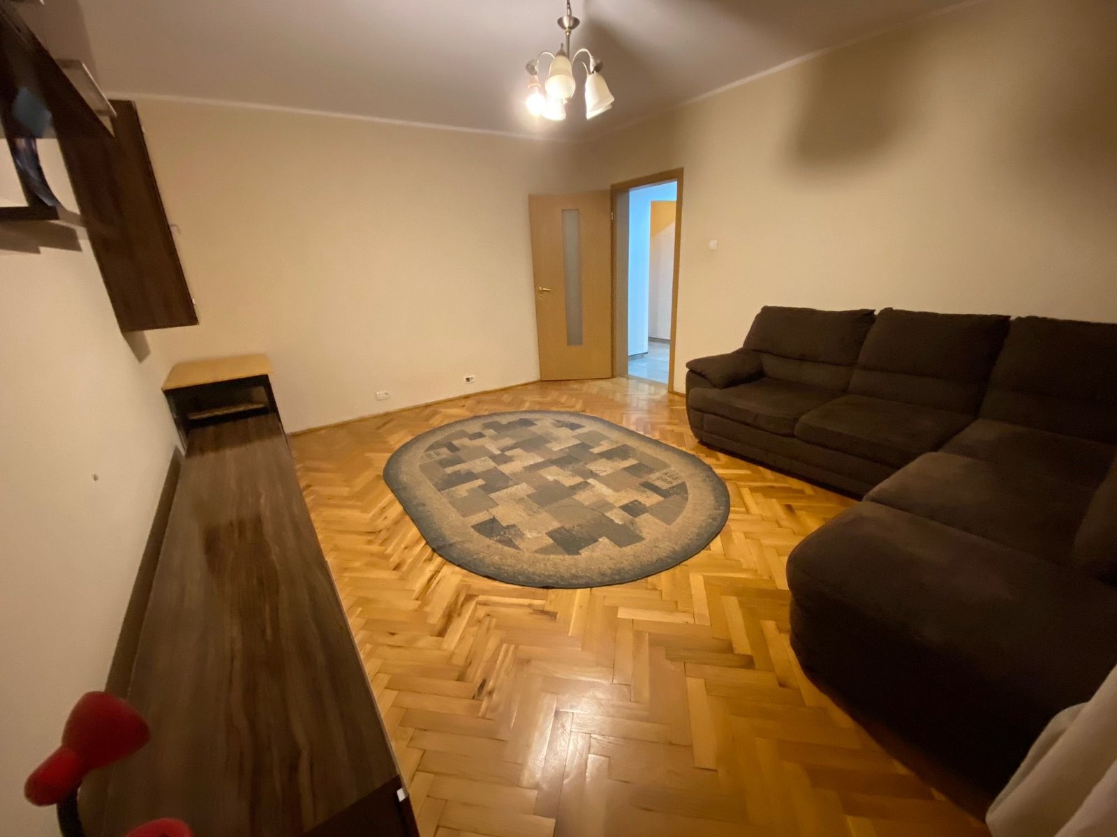 Apartament cu 2 camere zona City Mall