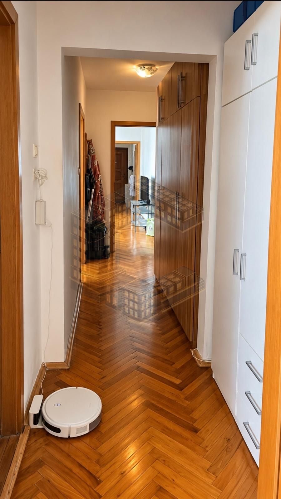 Apartament 3 camere de vanzare, centrala, zona Girocului, Timisoara