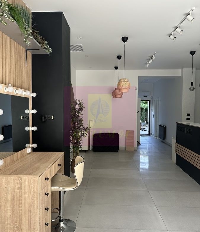 Spațiu comercial de închiriat – 176 mp | Vitrină și acces stradal
