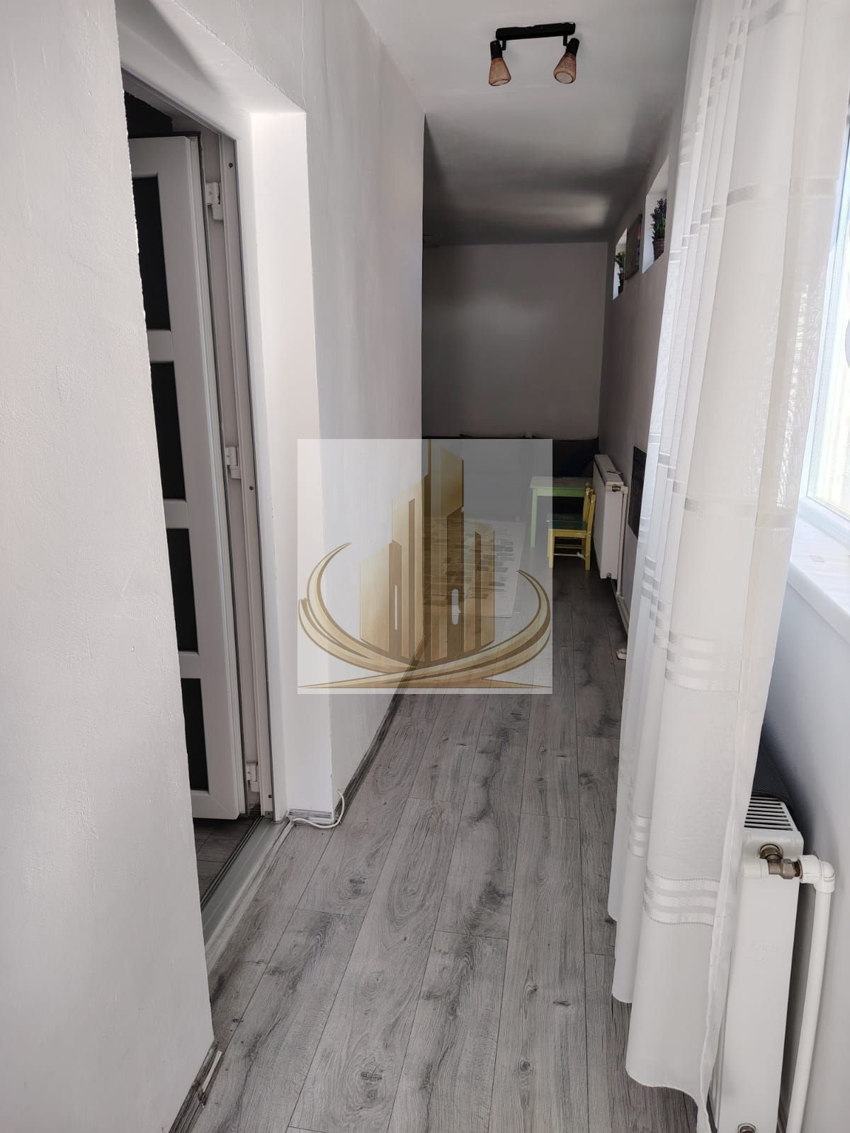 Casă  Plopi, 3 camere, 68 mp utili, teren 105 mp, mobilată și utilată