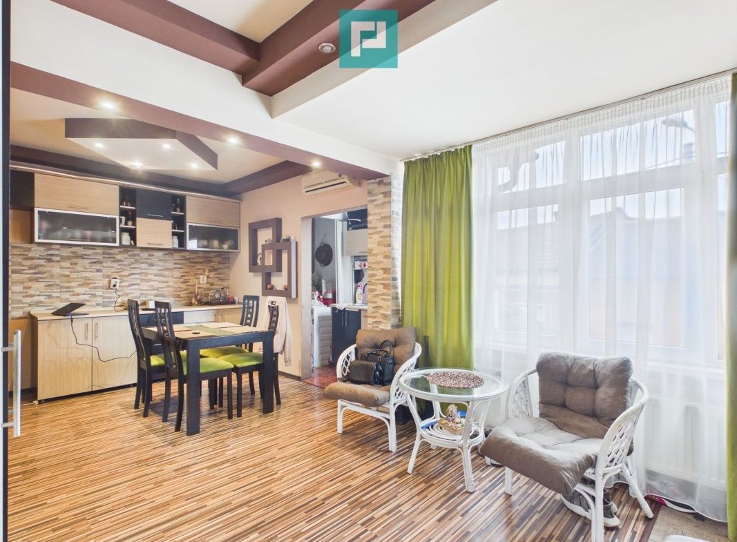 Apartament la Casă cu Curte Proprie, Zona Gării